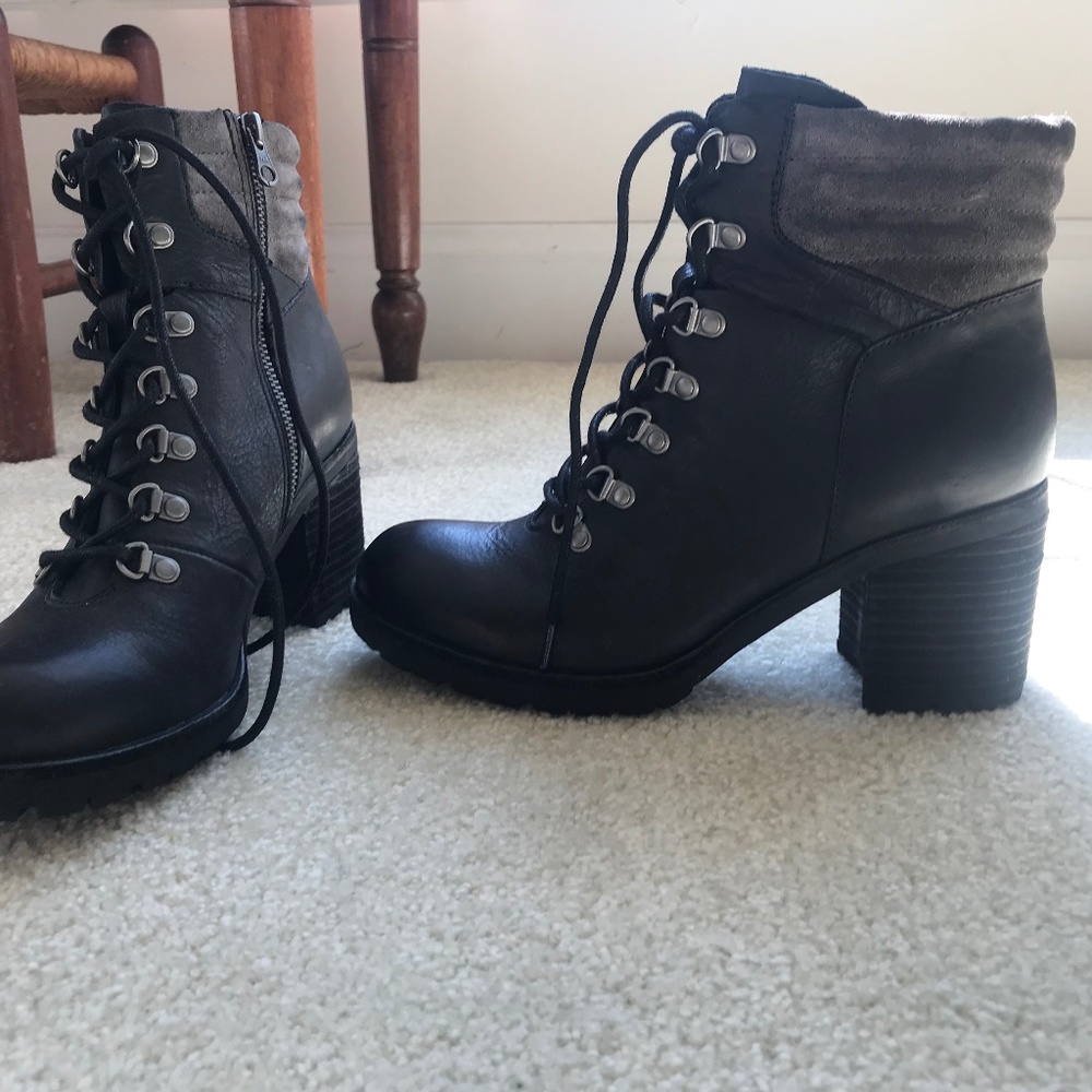 New Kork-Ease Genuine Leather lace-up boots